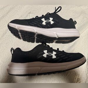 Under Armour Black Athletic Shoes